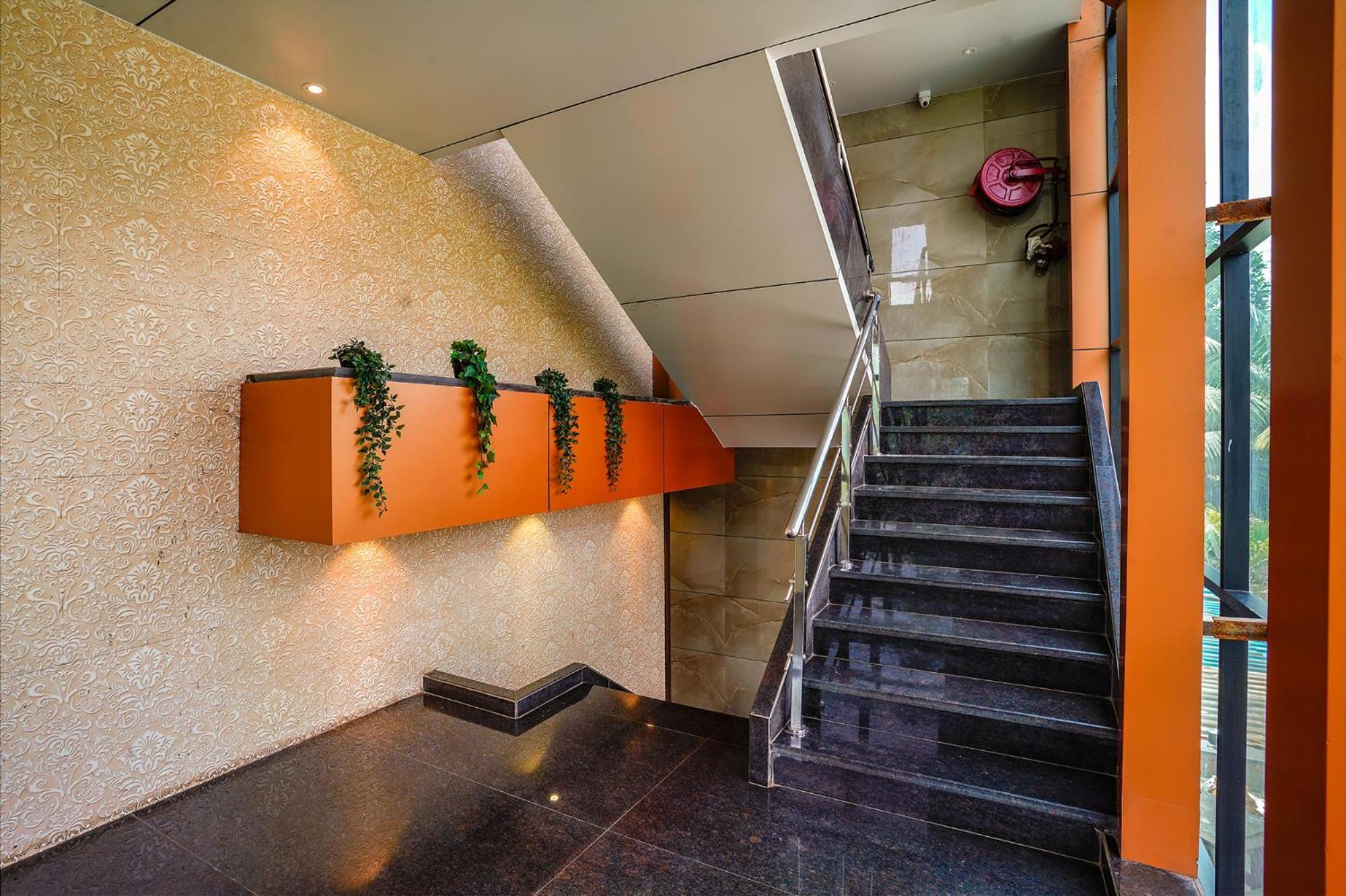 Fabexpress Super 7 Inn - Nr Rabale Station Navi Mumbai Dış mekan fotoğraf