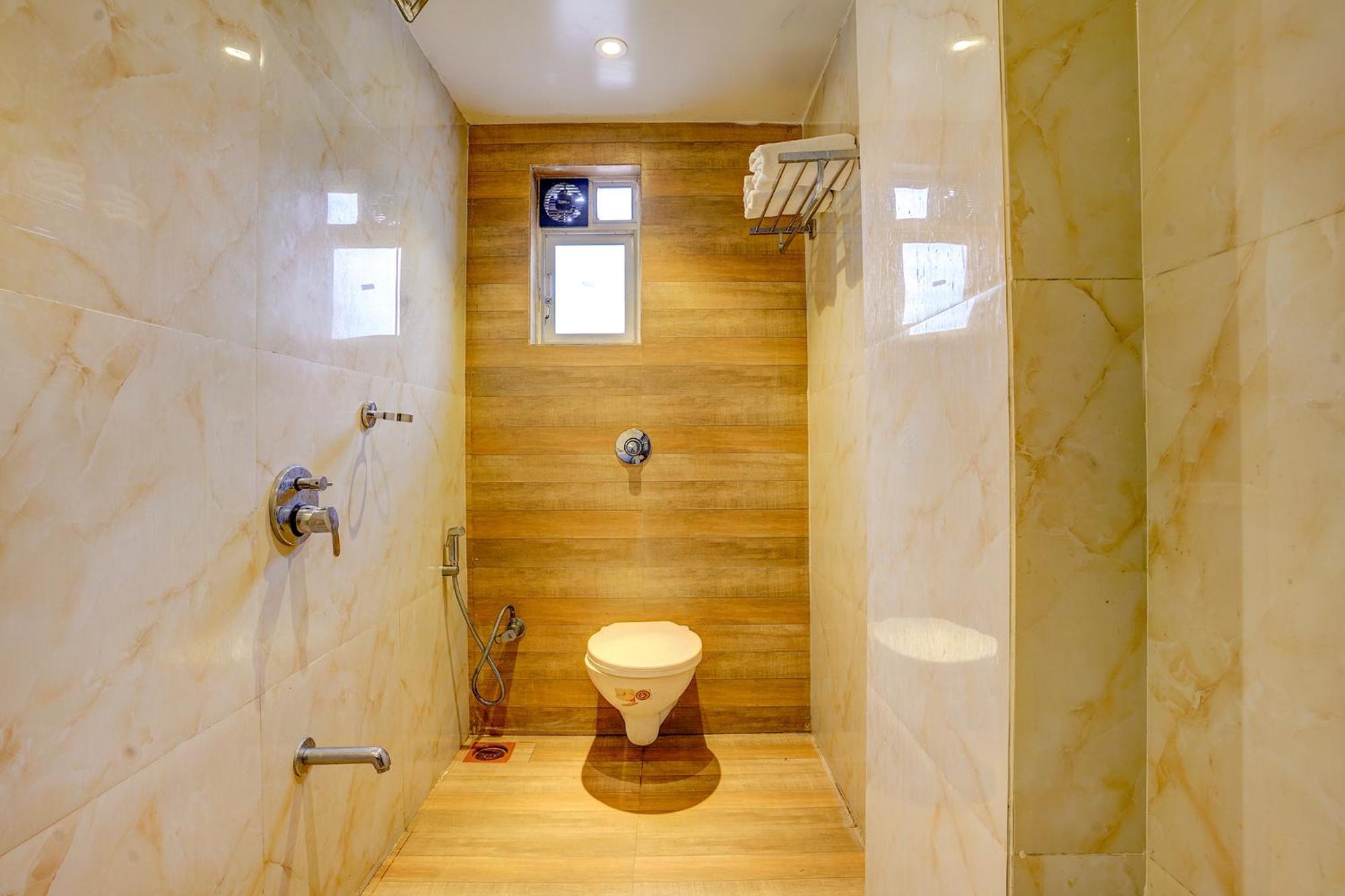 Fabexpress Super 7 Inn - Nr Rabale Station Navi Mumbai Dış mekan fotoğraf