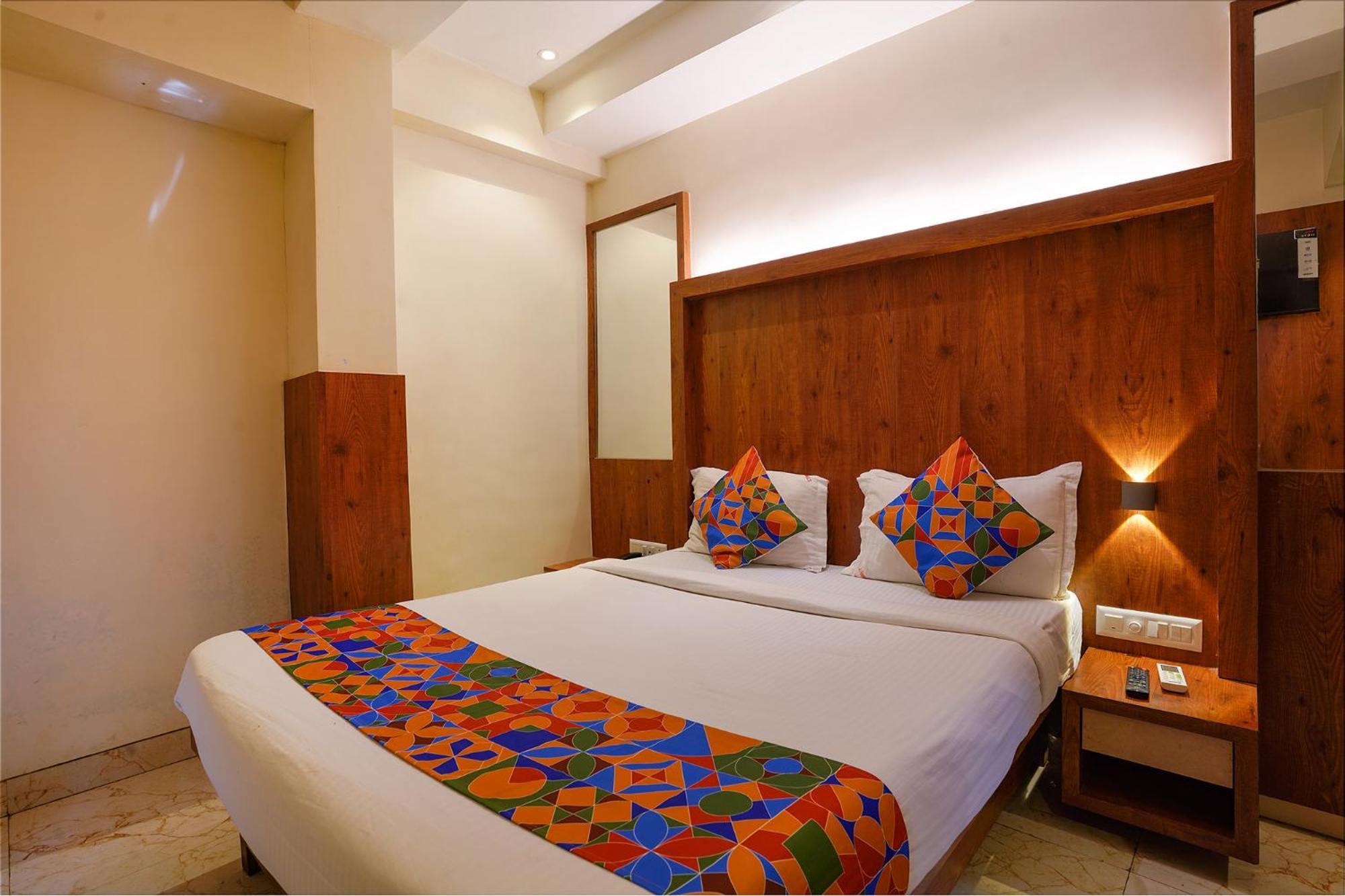 Fabexpress Super 7 Inn - Nr Rabale Station Navi Mumbai Dış mekan fotoğraf