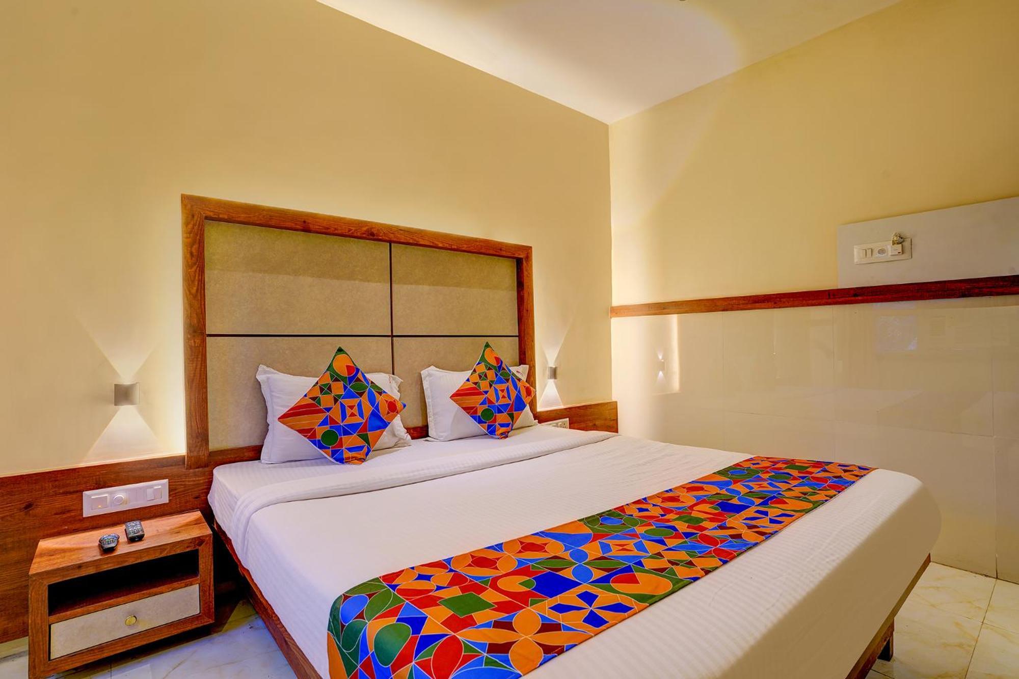 Fabexpress Super 7 Inn - Nr Rabale Station Navi Mumbai Dış mekan fotoğraf